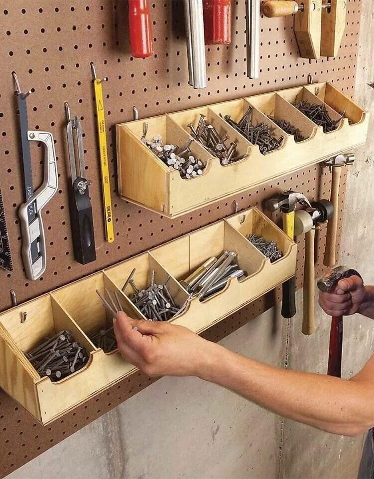 Стеллаж для инструментов. Место для инструментов. Порядок хранения инструментов. Хранение инструмента на стене. Стенд для инструмента в гараже.