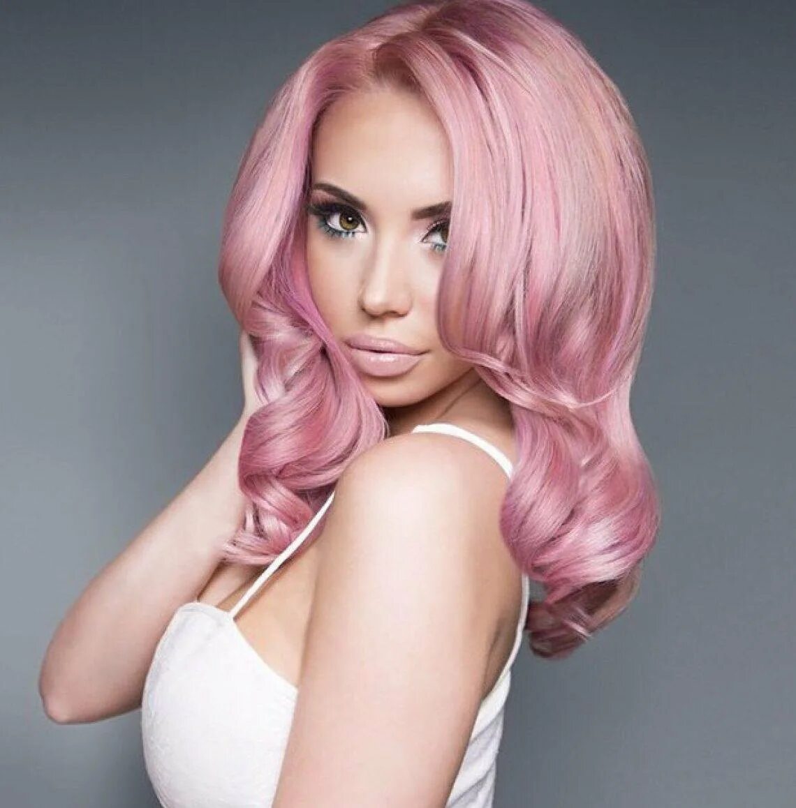 Как сделать розовые волосы. Пинк Хеир. Краска Пинк Хэир. Розовые волосы. Красивый цвет волос.