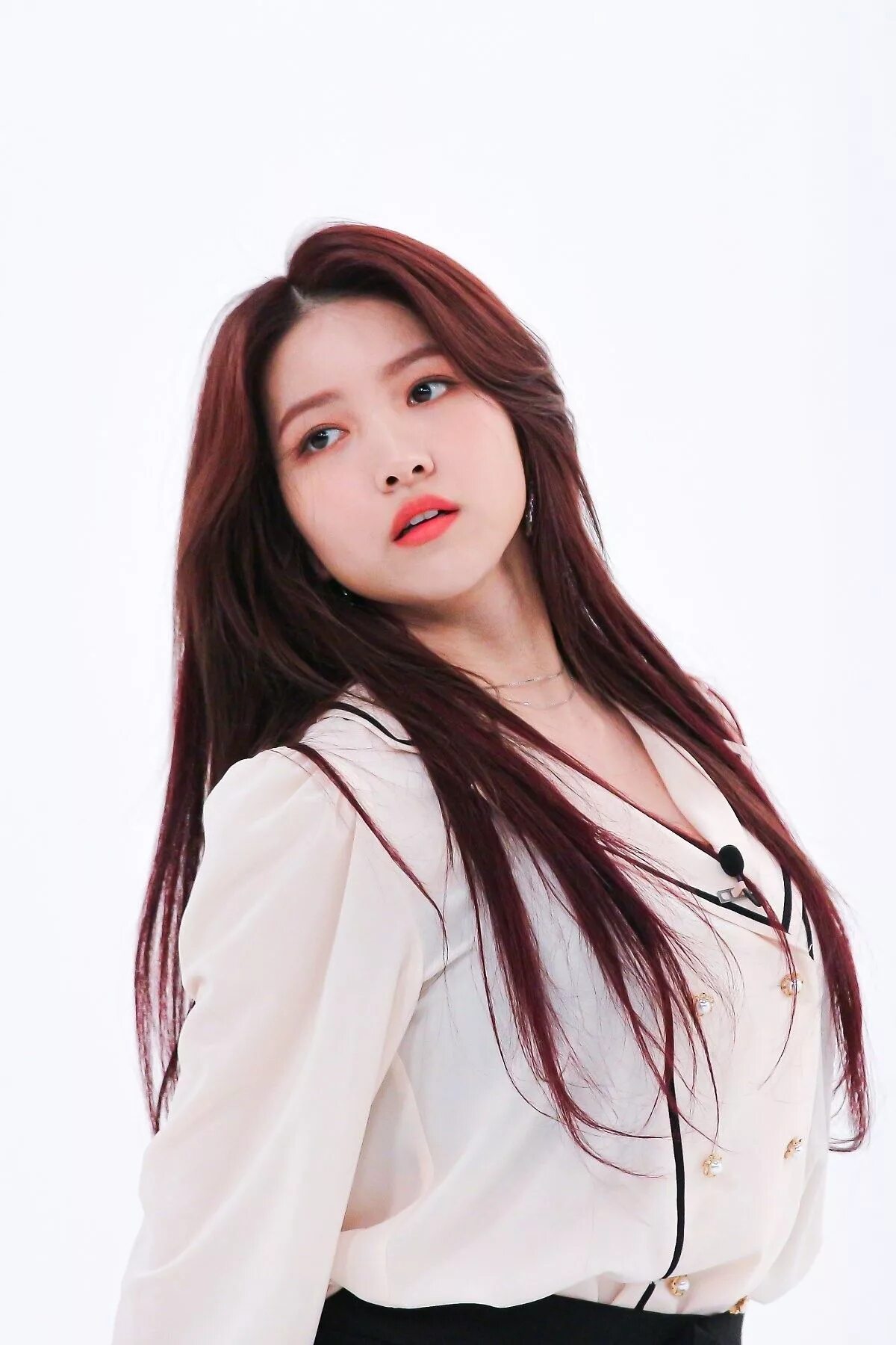 Совон айдол. Совон gfriend. Совон айдол. Gfriend sowon. Айдолы девушки.