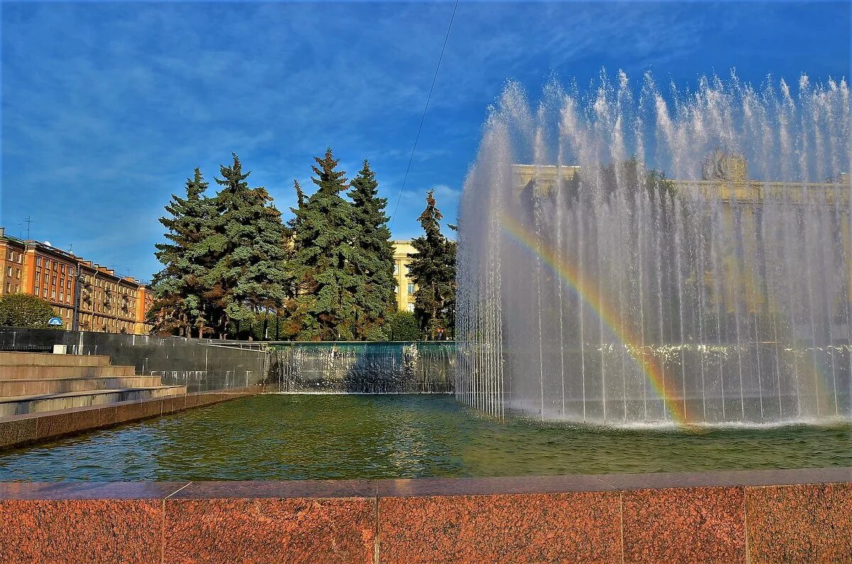 десногорск фонтан радуга. фонтан радуги. десногорск фонтан радуга. фонтан радуга в ереване. фонтан поселка радуга.