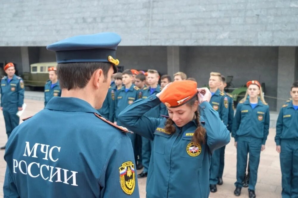 Поступить после 9 класса в санкт петербурге. Колледж мчс спб. мчс колледж санкт-петербург после 9. мчс форма колледж спб колледж. колледж мчс в питере после 9 класса.