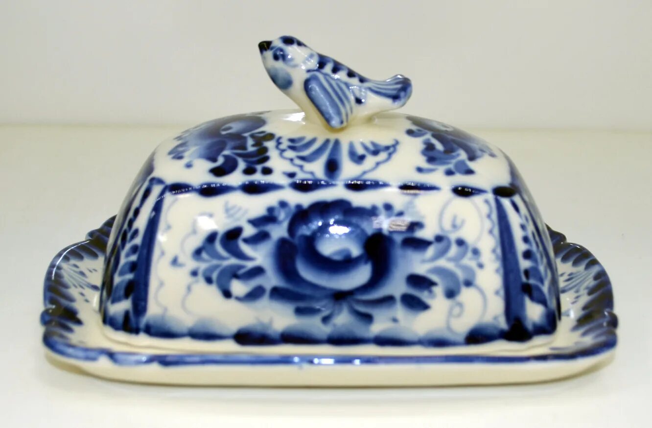 Масленка курск. Керамическая посуда под хохлому. Магазин масленка. Королевская масленка. Масленка «искушение» гжель.