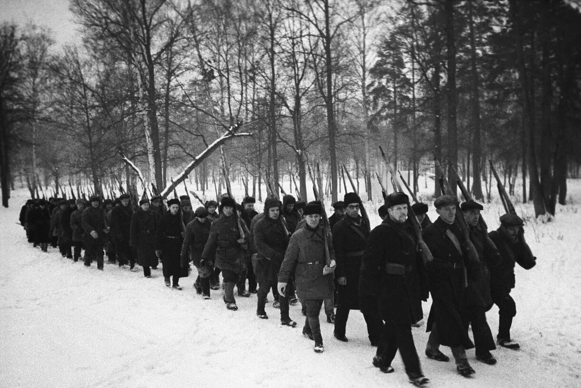 Народное ополчение в годы великой отечественной. Ополчение Москва 1941. Народное ополчение 1941 года в Москве. Ополчение Москвы в 1941 году.