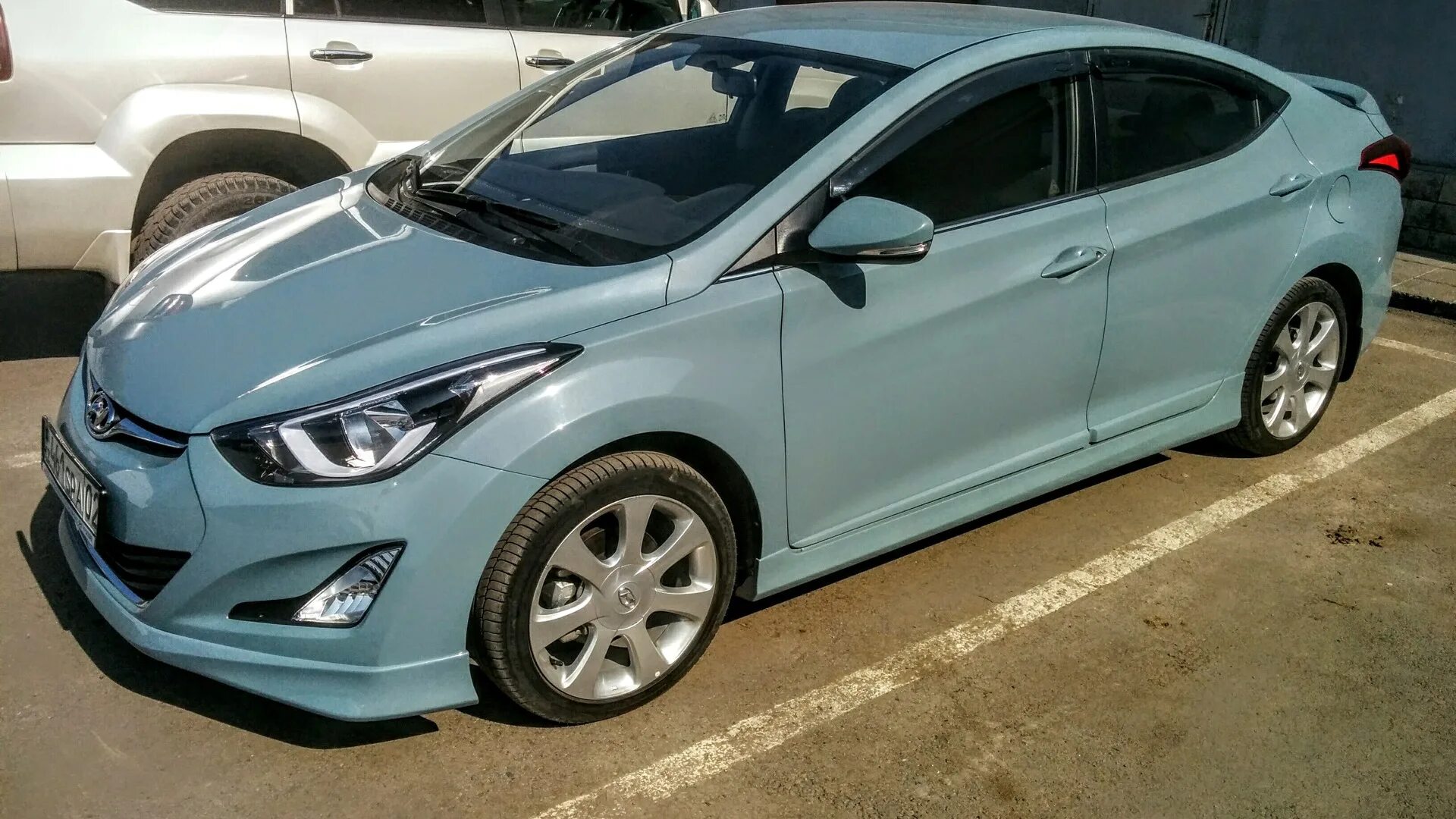 Хендай элантра мд 5. Hyundai Elantra 5. Hyundai Elantra 2014 5. Хендай Элантра 2014 года. Хёндай Элантра 5 поколения.