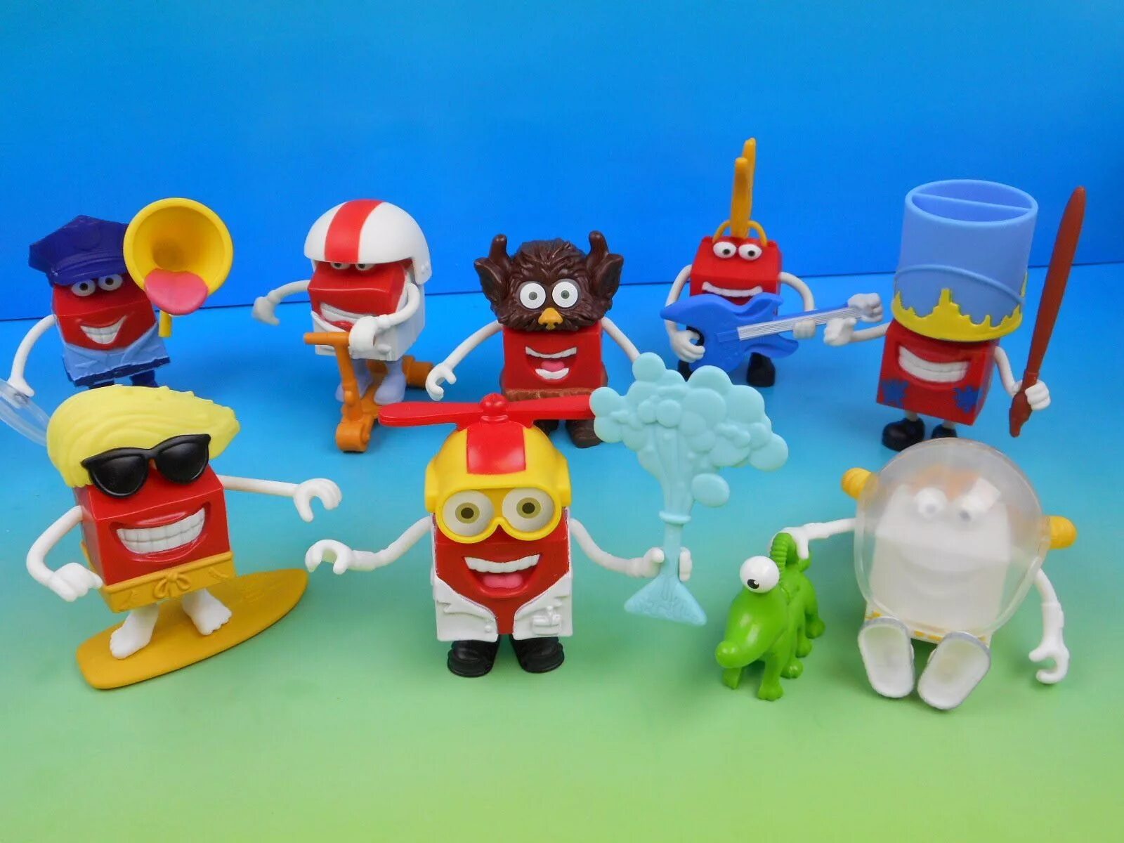 Mcdonalds toy. MCDONALD'S Happy meal игрушки. Хэппи мил Хэппи игрушки макдональдс. Игрушки макдональдс хепиммл.