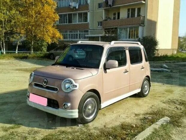 Daihatsu купить владивосток. Daihatsu Mira Cocoa 2013. Дайхатсу Кокоа. Дайхатсу розовая.