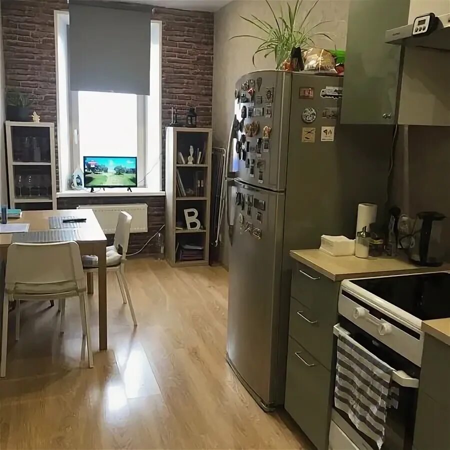 однокомнатная вторичка коммунарка. комната за 15 тысяч рублей. однокомнатная вторичка коммунарка. квартиры эдальго д 6. коммунарка 20 а квартира двухкомнатная.