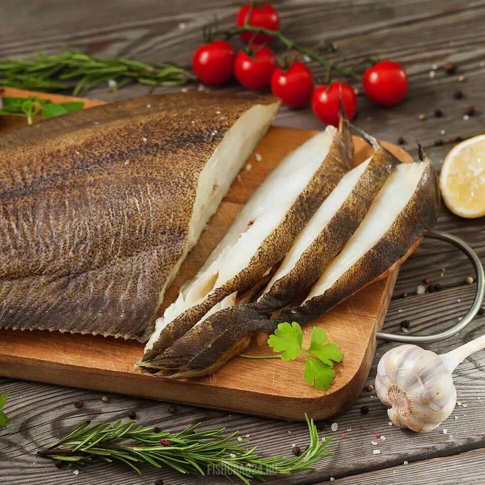 Скумбрия в горбуше горячего копчения. Палтус синекорый холодного копчения. Рыба горячего копчения форель. Копченая горбуша горячего копчения. Рыба горячего копчения макрель.