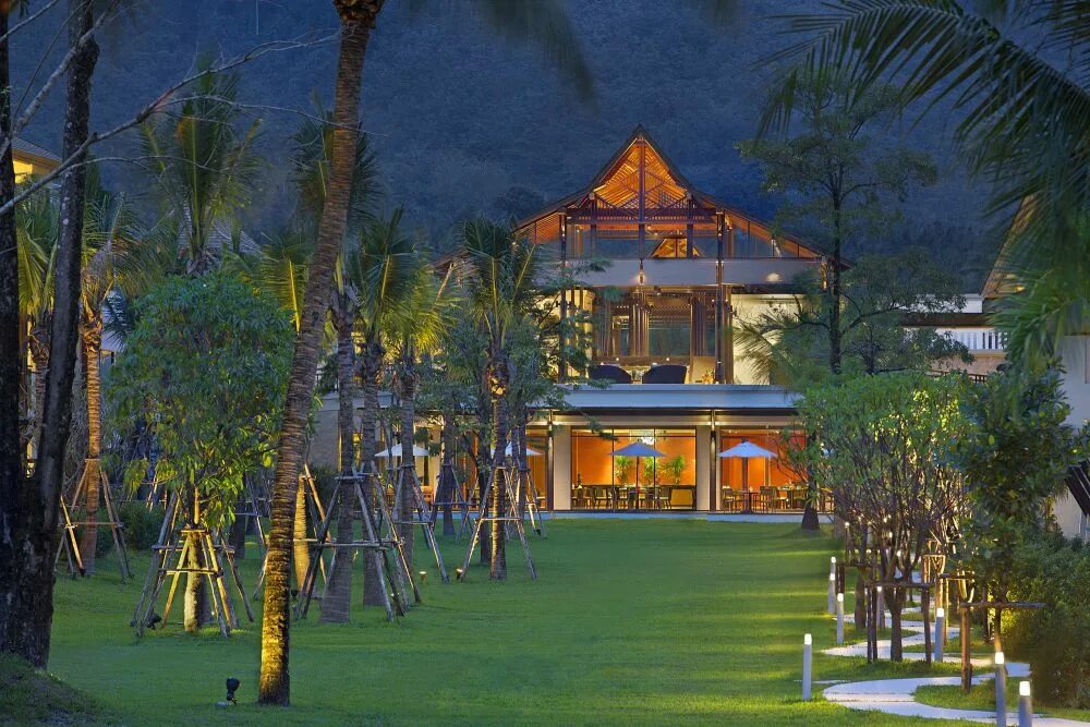 Mai khao lak beach resort & spa 5*. Graceland khao lak resort & spa. Khao lak отели. Оки бич резорт као лак. Khao lak отели.