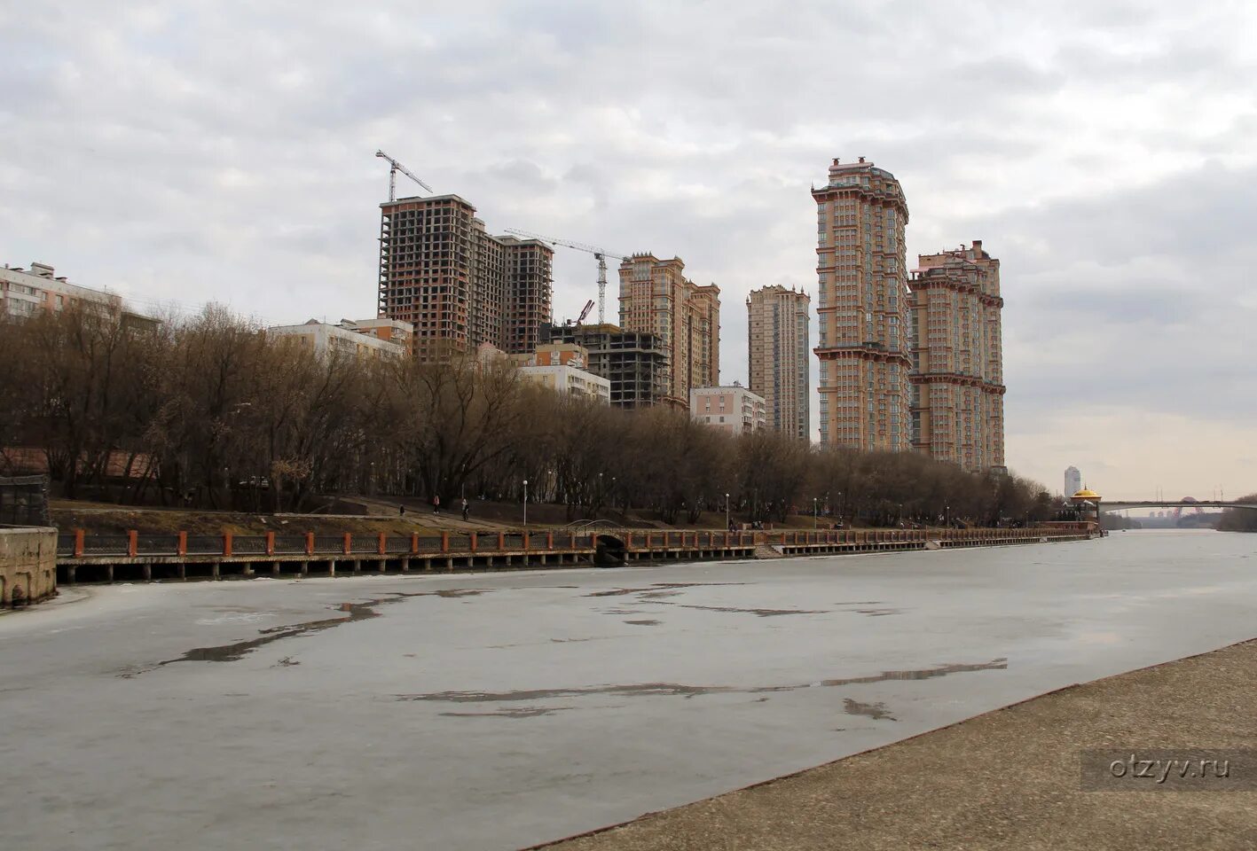 Строгинское шоссе. Строгинская Пойма Москва. Строгинский парк. Строгинский мыс.
