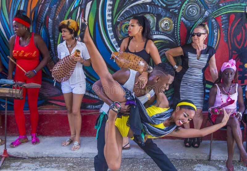 Кубинские танцы. Танцы на Кубе. Кубинские танцы изображение. Румба фото Куба.