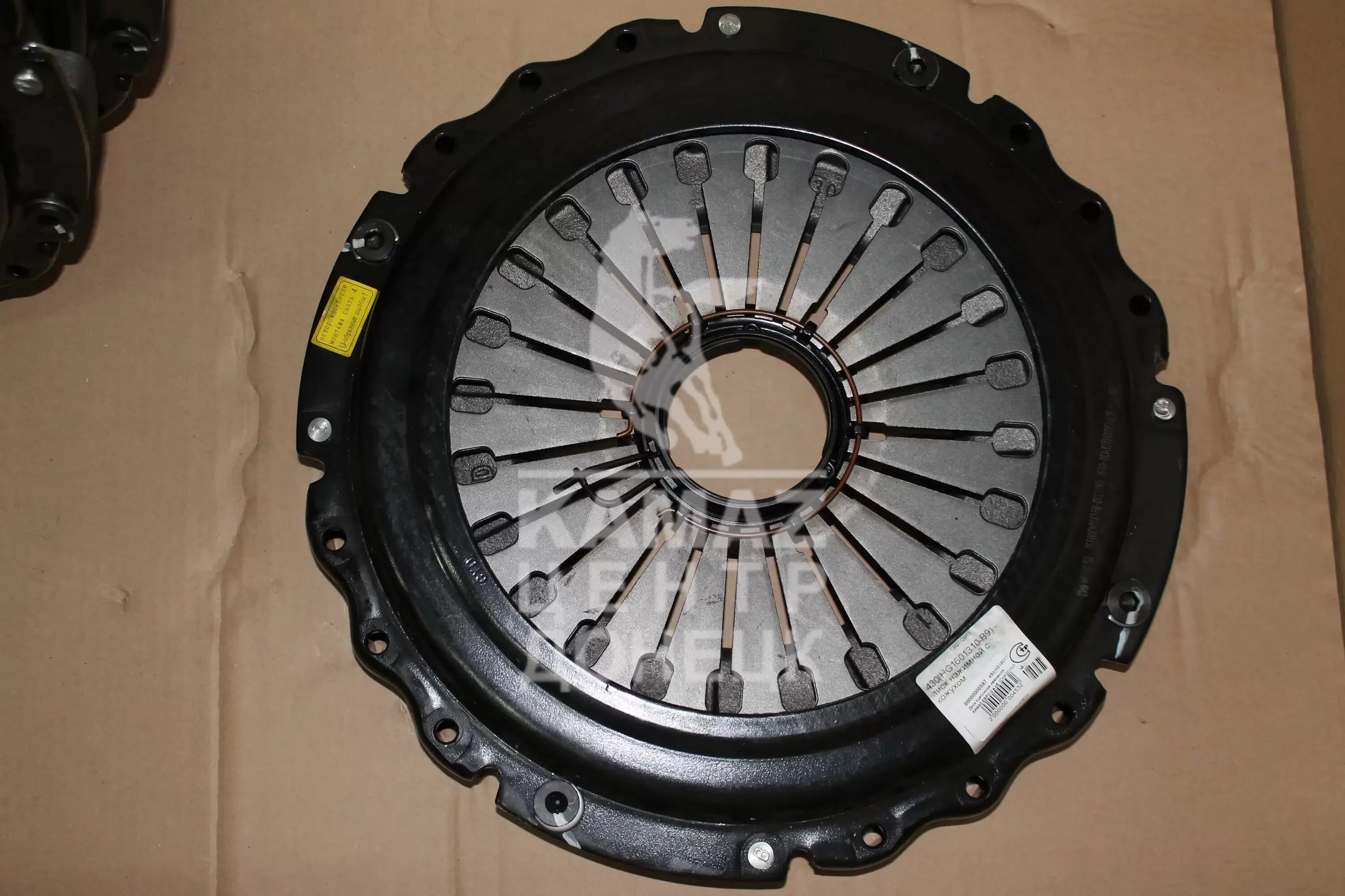 Сцепление камаз 65115. Диск сцепления нажимной (корзина сцепления) камаз 323482083118. Комплект сцепления камаз 5490 сакс. 3482083032 корзина сцепления. Корзина сцепления камаз 6520 коробка zf.