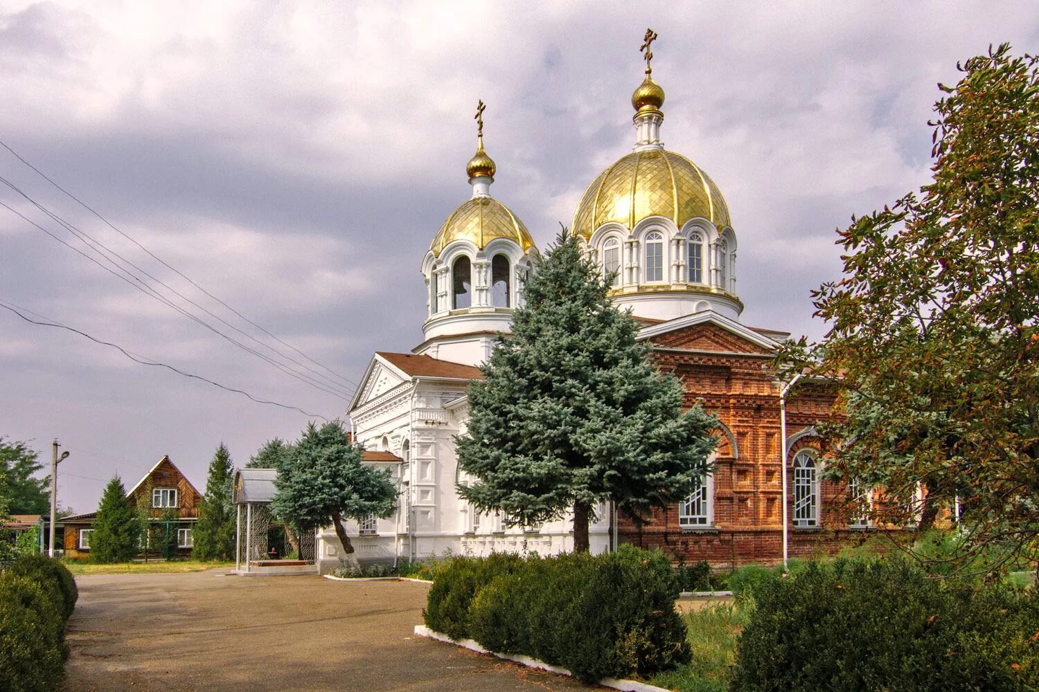 Община краснодарский край. Станица Петропавловская Краснодарский край Курганинский район. Петропавловская Церковь Курганинский район. Храм Димитрия Ростовского станица Петропавловская. Ст Петропавловская Курганинский район Краснодарский храм.