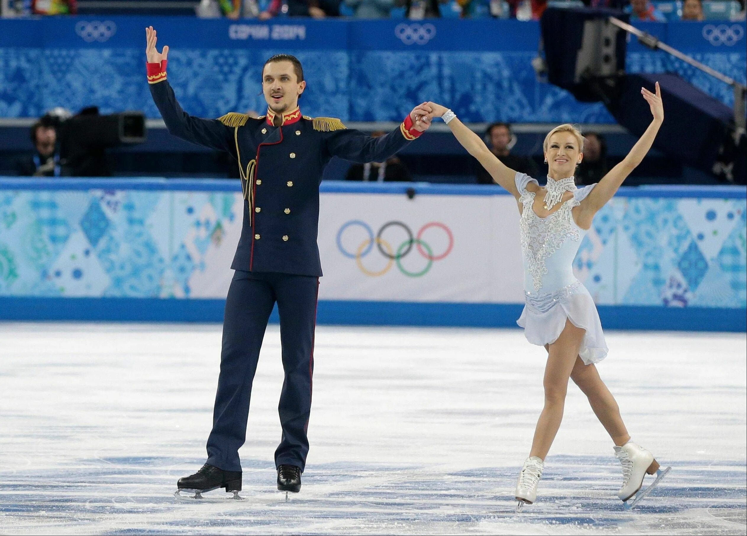 Татьяна волосожар фигурное катание. Татьяна волосожар и максим траньков. Татьяна волосожар и максим траньков 2014. Фигуристка татьяна волосожар. Татьяна волосожар сочи 2014.
