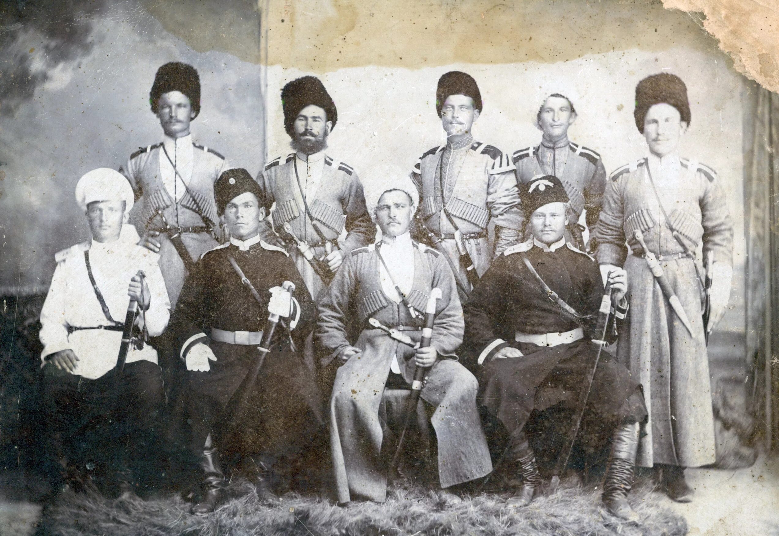 Атаман казачьего полка. 1-й астраханский казачий полк. Лейб-гвардии атаманский казачий полк. Донское казачество (донское казачье войско). Атаман казачьего полка.