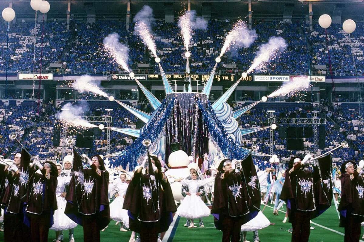 Super bowl show. Super Bowl. Superbowl 1999. Супер Боул 24.