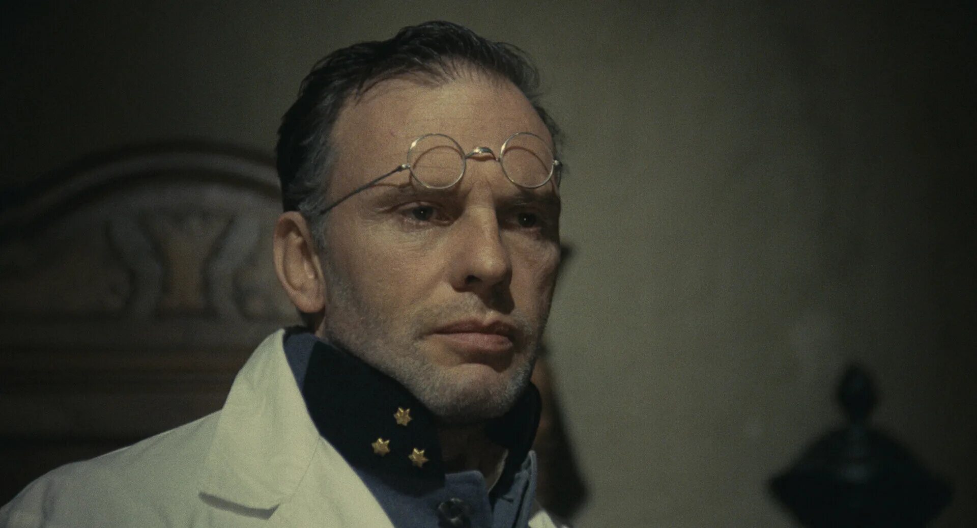 пустыня тартари трентиньян. татарская пустыня фильм. жак перрен тартари. пустыня тартари 1976. жак перрен тартари.