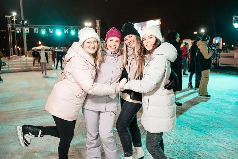 ит каток тинькофф. тинькофф каток спб. ит каток тинькофф. тинькофф каток лахта. тинькофф каток логотип.