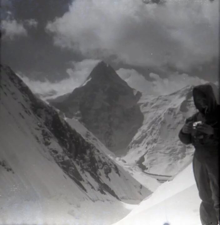 Страдающие горы. Альпинисты 50-х годов. Альпинисты 60х годов. Альпинисты 1980 годов. Сильнейшие альпинисты Болгарии в 1980-2000 годы.