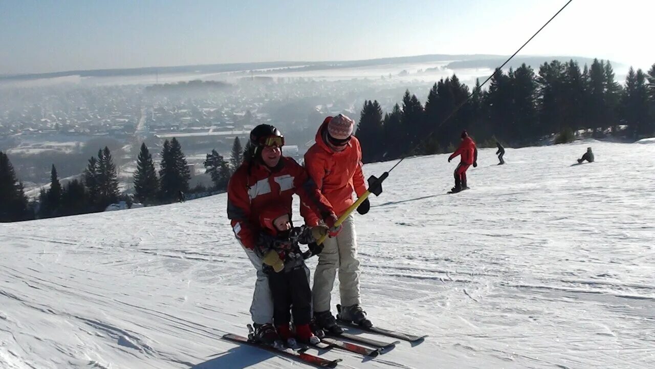 парк активного отдыха юго горки. парк активного отдыха юго горки. горнолыжный комплекс юго-камские горки. юго камск горки. парк активного отдыха юго горки.