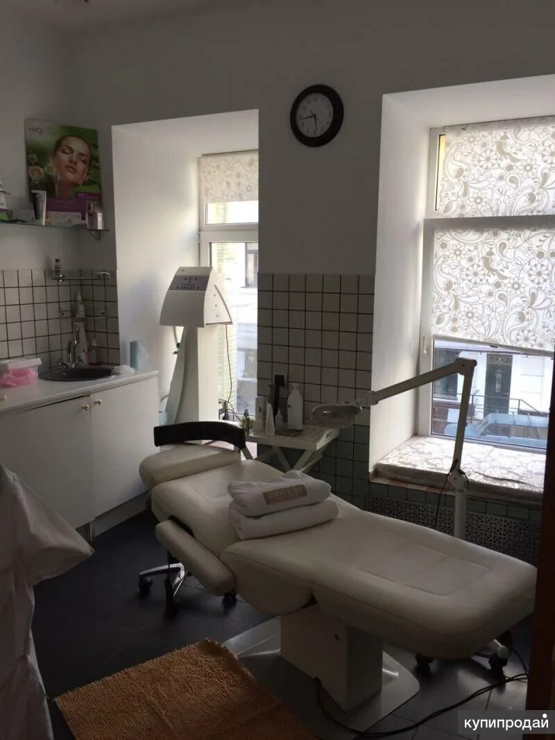 Косметический кабинет. Интерьер косметического кабинета. Сдам кабинет в аренду для бьюти. Красивые кабинеты косметологии. Кабинет косметолога.