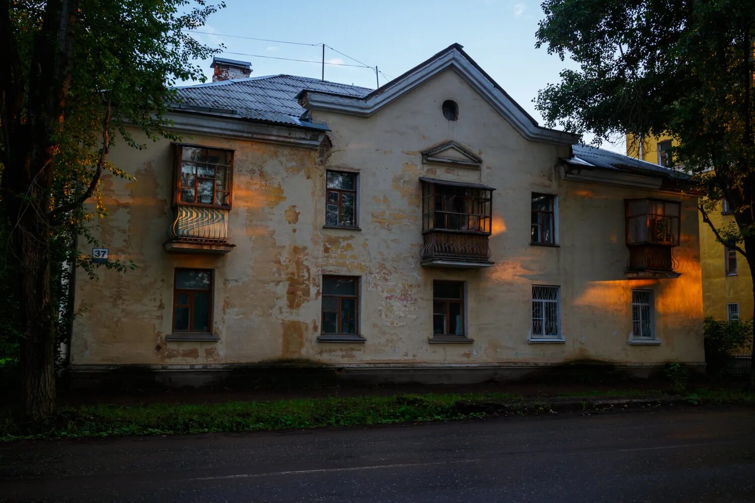 Улица таня. Улица тани барамзиной глазов. улица тани барамзиной 10 глазов. тани барамзиной 27 глазов. тани барамзиной 12.