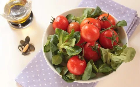Tomato salad