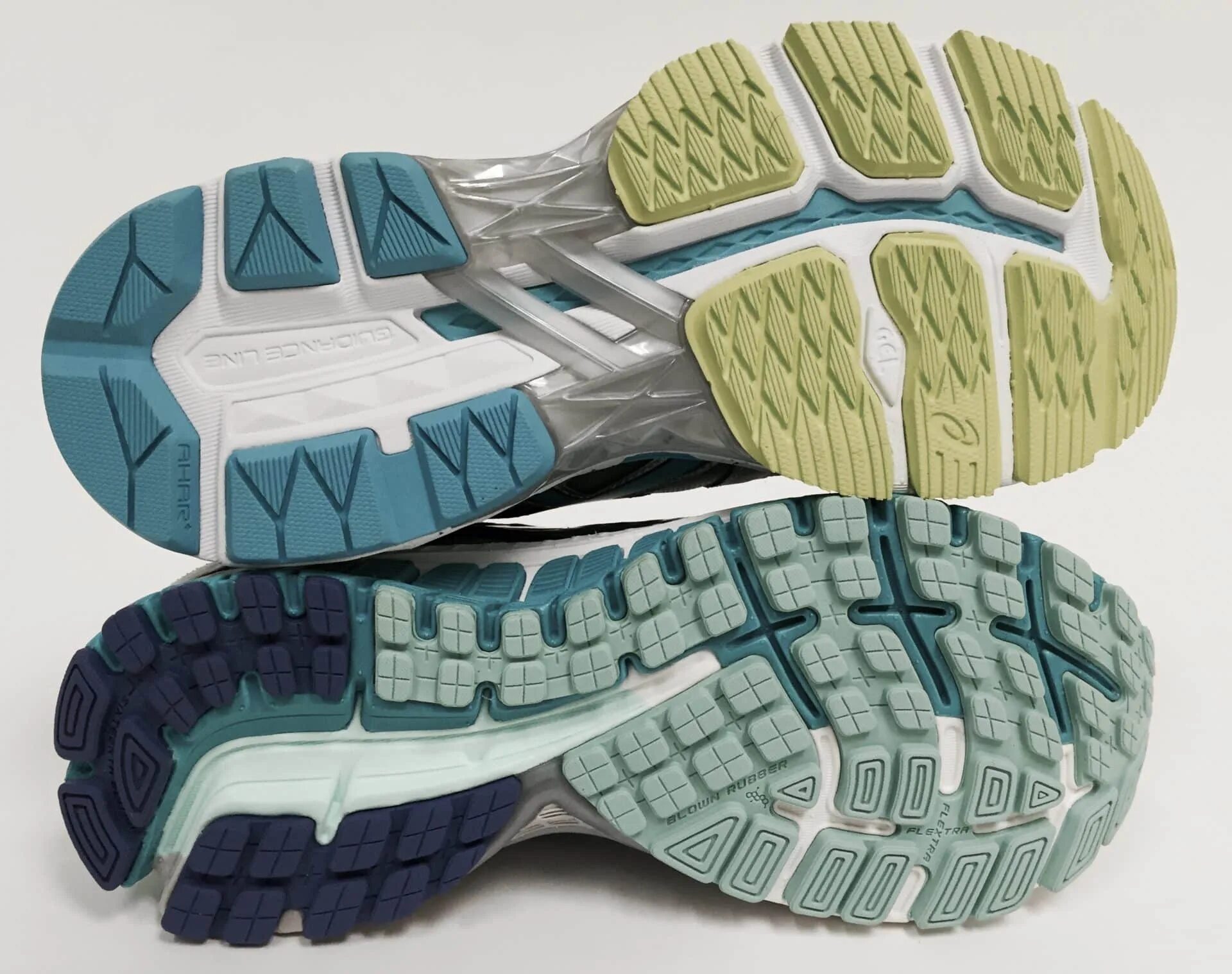 Gel-ikaia эксклюзив. как проверить кроссовки асикс на оригинальность. Asics gel-soloma размер 9. Asics gel kayano 27. 5d русский размер.