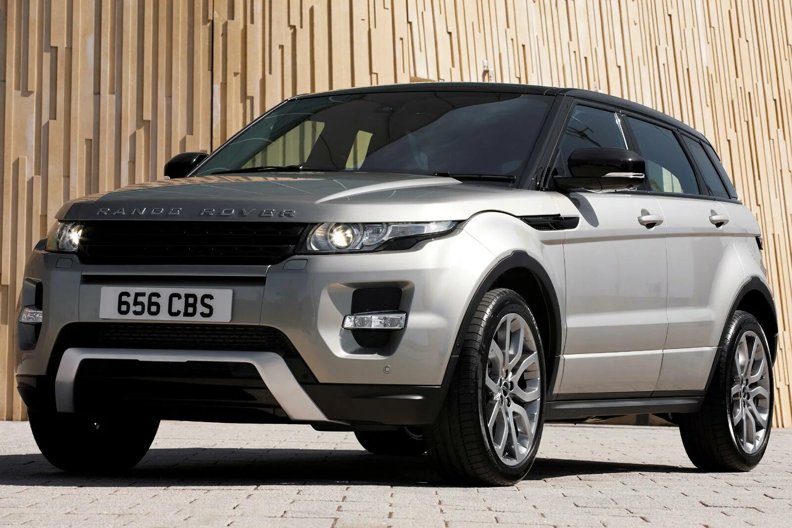 Land rover range rover evoque 2015. Land rover evoque. Rr evoque. Land rover range rover evoque красный. Range rover evoque coupe 2014.
