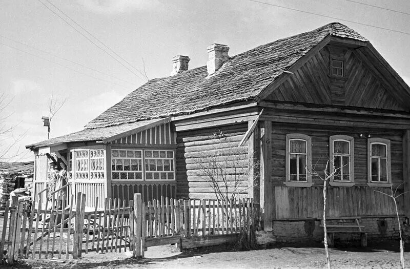 Дом-музей школьных лет Юрия Гагарина - Гагаринский район, ул. Гагарина, д. 69. П