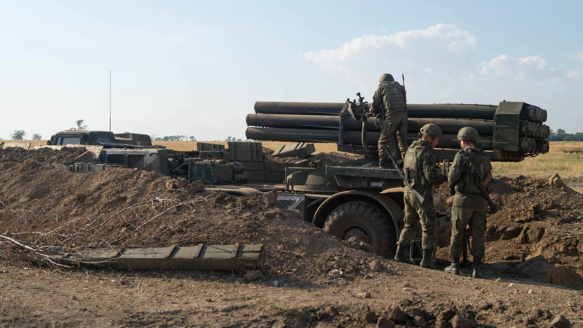 Военная операция херсонской области. РСЗО град ВСУ. РСЗО ураган ВСУ. Артиллерия России 2022. Специальная Военная операция.