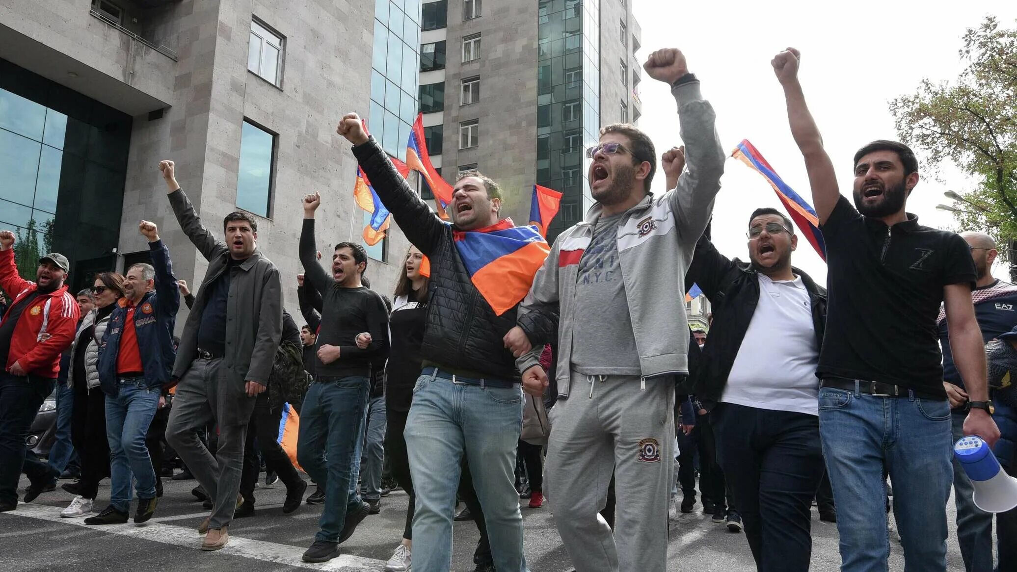 Выступления оппозиции