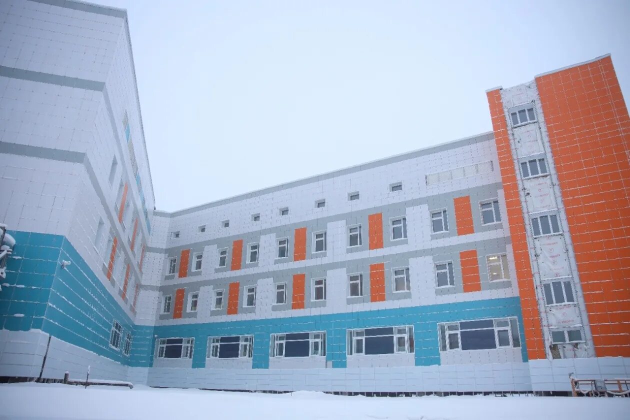 Онкоцентр якутск. Больница здание. новая поликлиника. новые здания якутии. якутск фото.