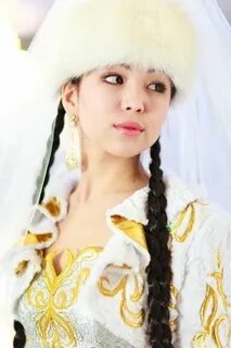 Смотреть порно онлайн: Ксения Собчак жүкті