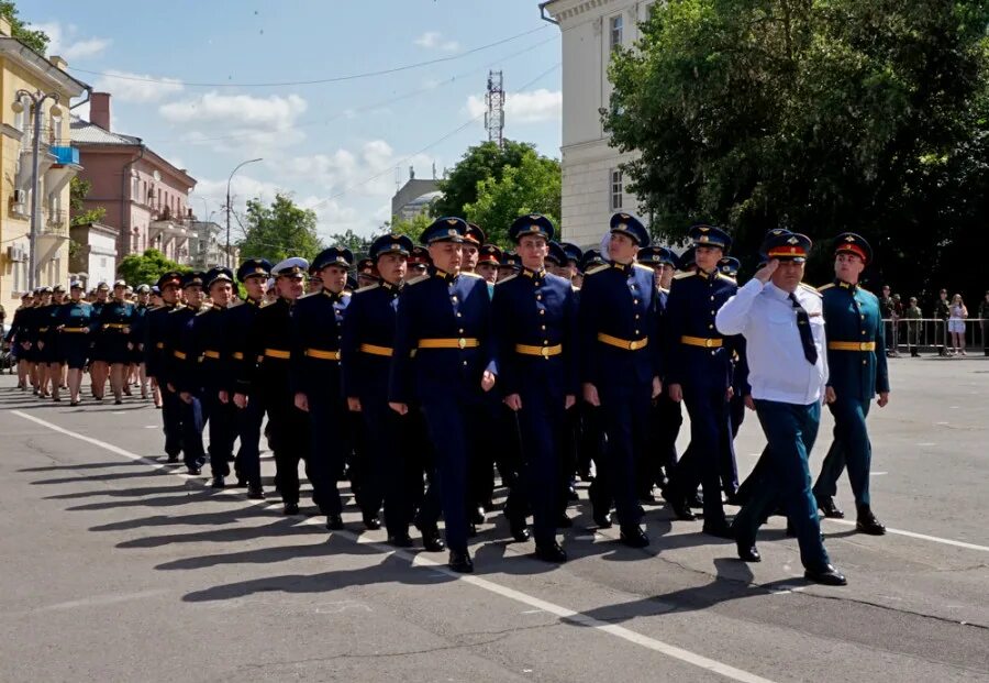 Выпуск лейтенантов мвд. Геращенко вуц юфу. Офицер. Военный учебный центр при южном федеральном университете, таганрог. Вуц таганрог юфу.