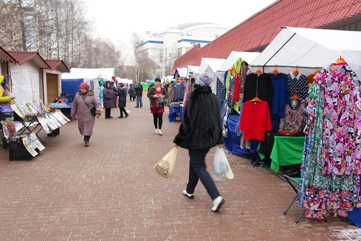 Весенняя ярмарка 2024. Выставок мастеров в библиотеке. Весенняя ярмарка. Пермская ярмарка сегодня. Выставка продукции.