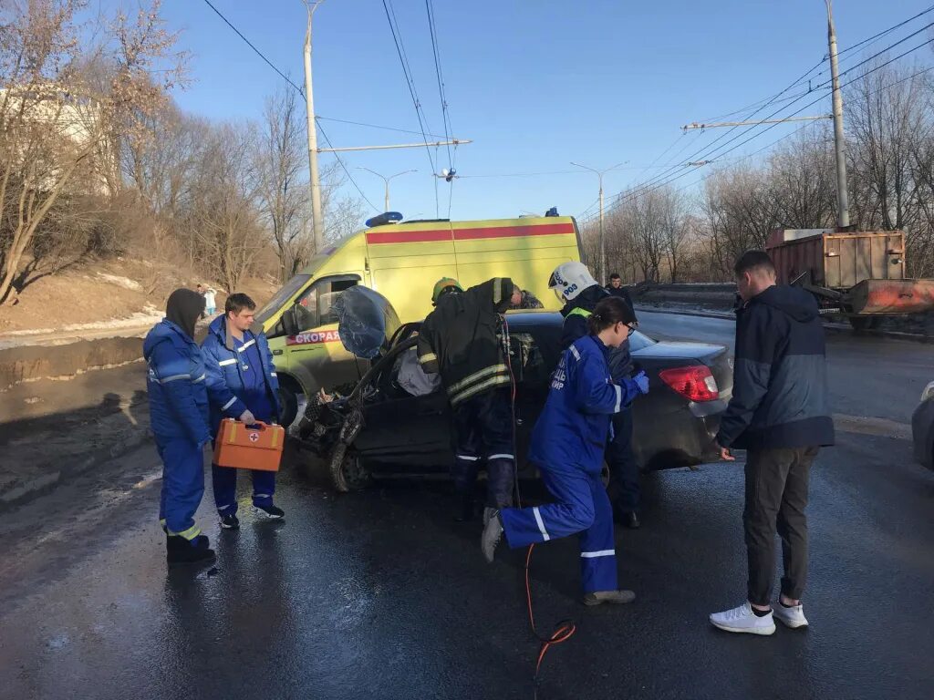 Дтп во владимире сегодня. Авария во владимире пекинка ноябрь 2017. происшествия г владимир.