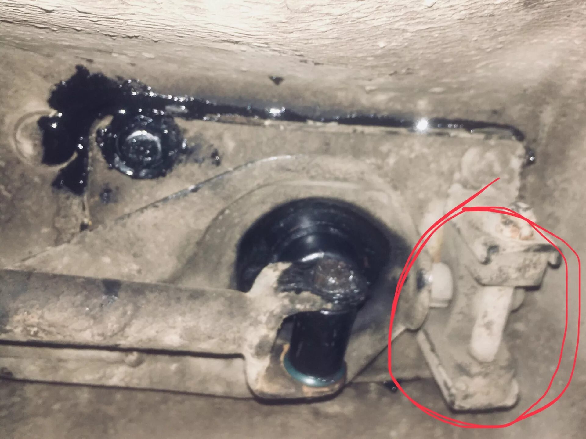 Скрип кпп. Износ втулок рычага скрип. Скрип при переключении передач рено логан 1. Скрип кпп. Скрип кпп.