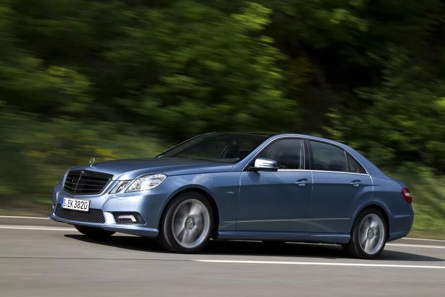 Mercedes E-Class E300 2011 - новый гибрид для бизнесменов Евгений Федоров Дзен