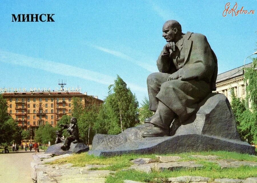 Коласа минск. Памятник якубу коласу. статуя якуба коласа в минске. минск памятники на площади якуба коласа. памятник коласу в минске.