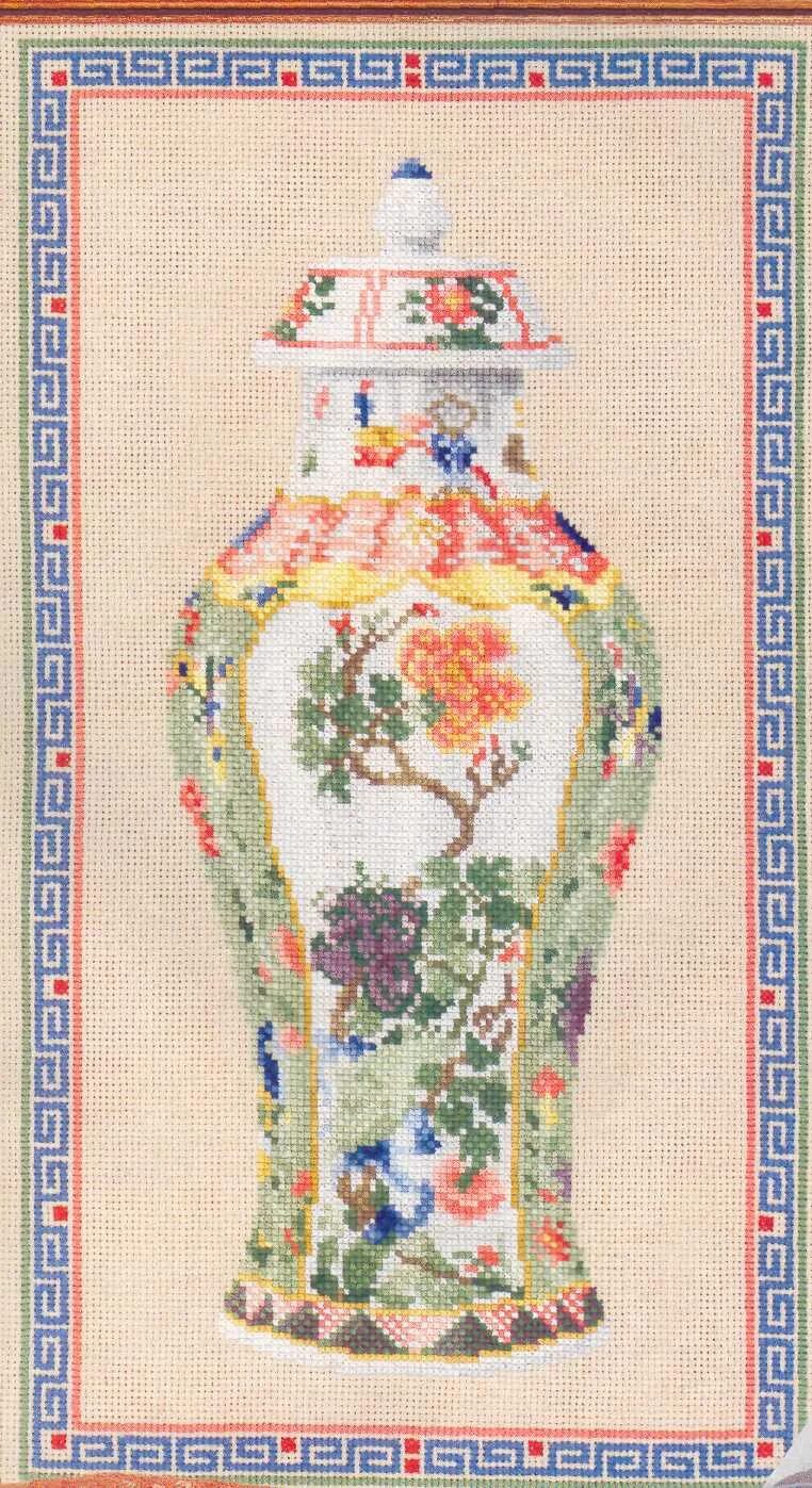 Ваза с цветами вышивка крестом. Вазы крестом. Старинные вышивки с цветами. Вышивка вазы. Вышивка кувшин.