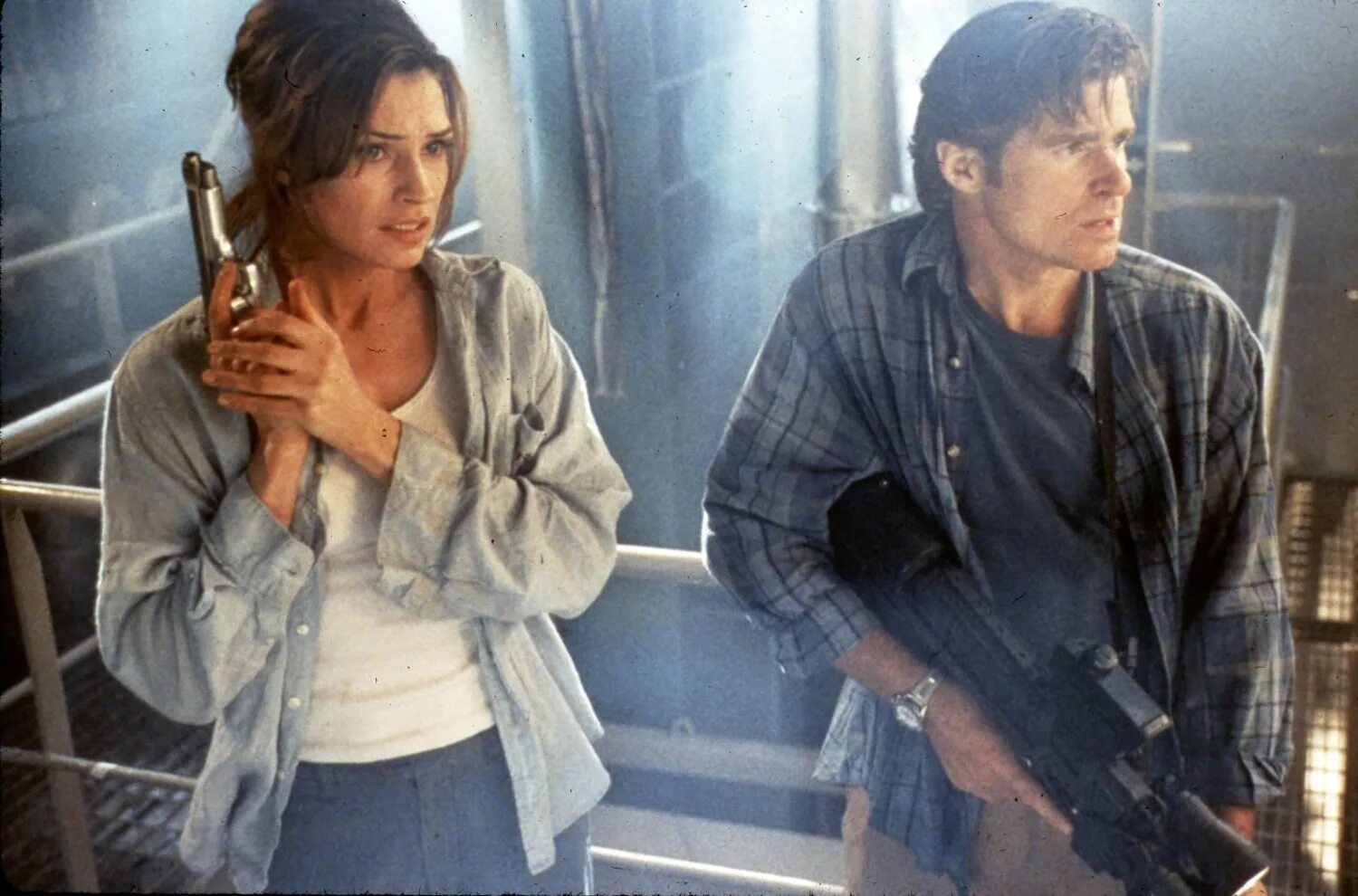 Жакли́н биссе́т бездна. Deep cover 1992. Deep movies. Ана де армас deep water. Под прикрытием фильм 1992.