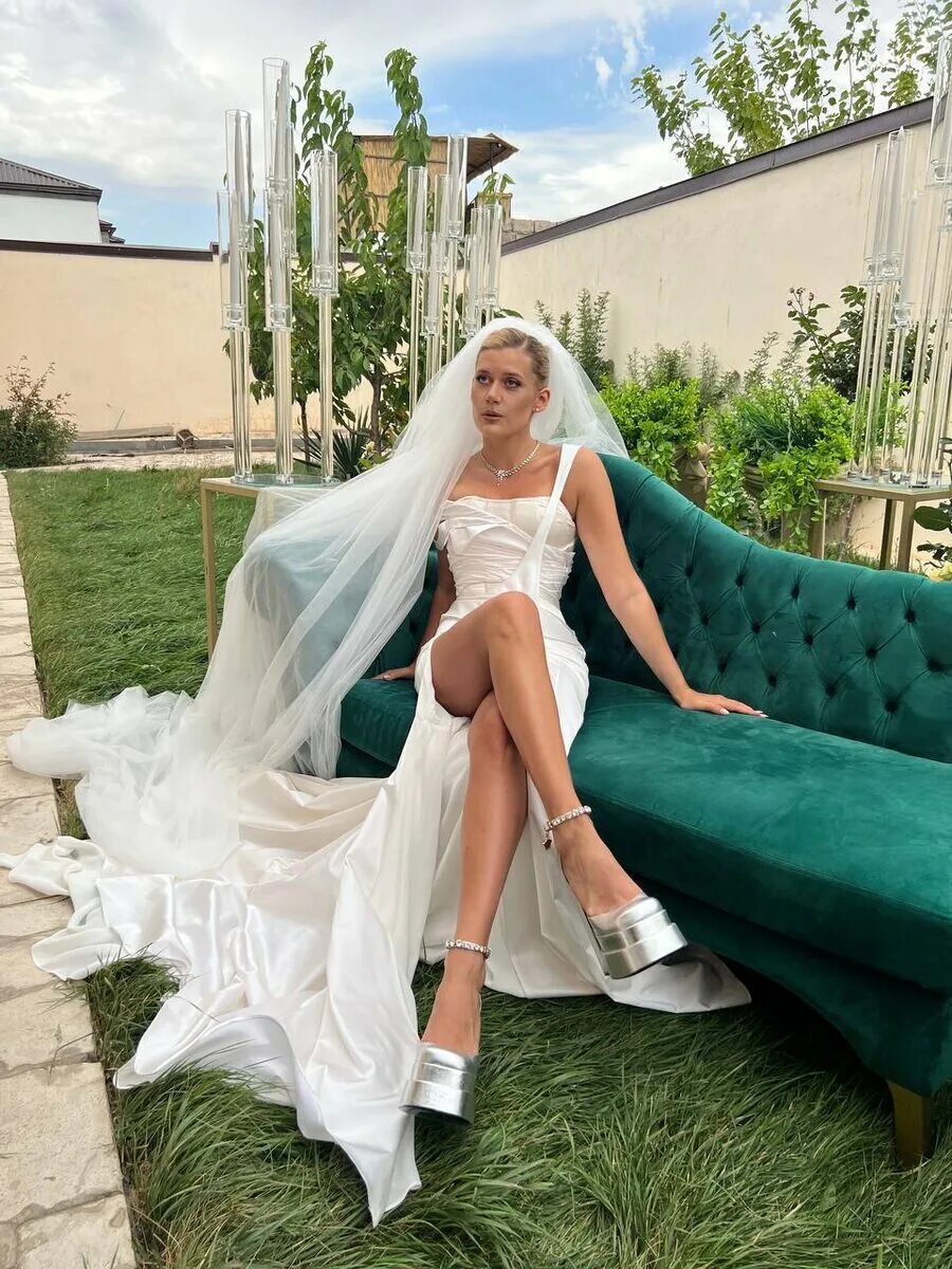 Блогерша выходит замуж. Свадебное платье Дукалис.