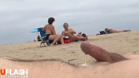 Засвет члена на пляже - порно фото - Ruski porno