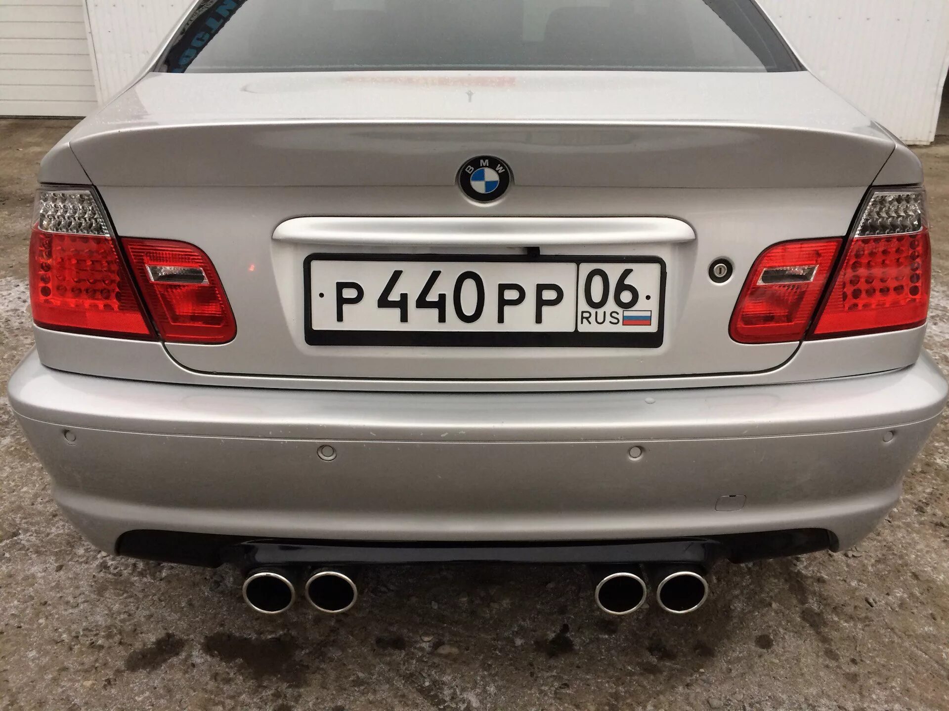 Задний бампер е46. Бампер задний на BMW e46 купе. Задний диффузор БМВ е46. Задний бампер BMW e46 мтех 2. BMW e46 Coupe выхлоп.