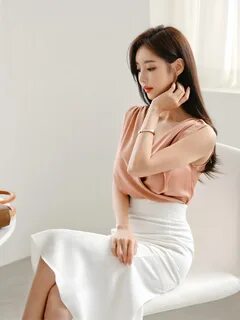 손윤주 (SonYoonJoo - 孙 允 珠) - 로에르 1204698 (½) (Link). 