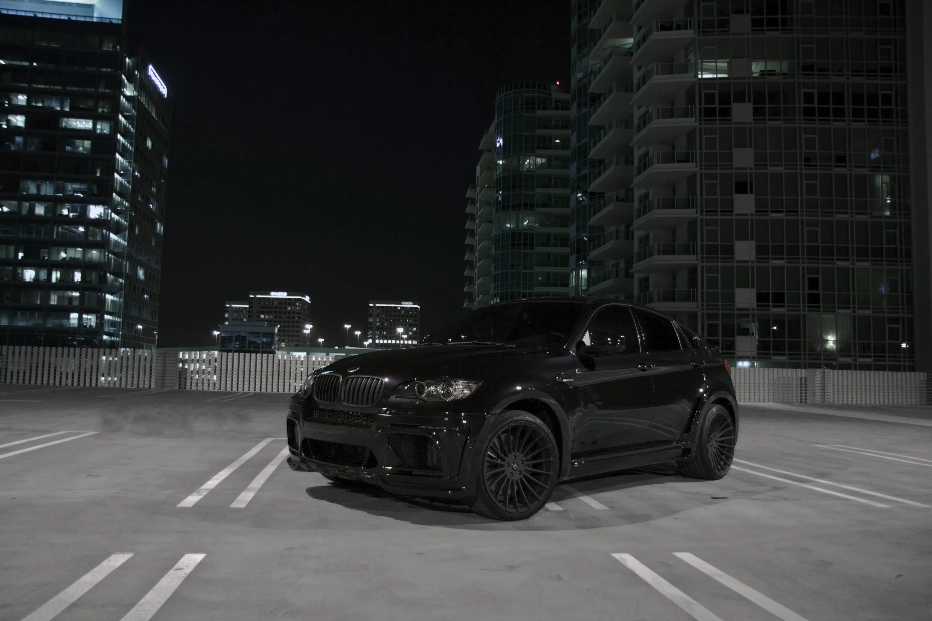 BMW x6m 2022. БМВ х6 черная Эстетика. BMW x6 r20. БМВ х6 ночью. 1 06x10 обои