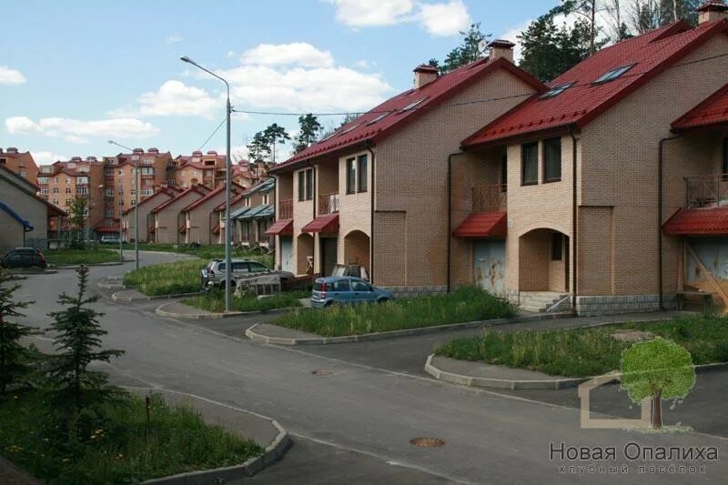 Опалиха сиреневая улица 9. Дома в опалихе красногорск. Снт опалиха. Загородный дом красногорск. Опалиха коттеджный поселок красногорск.