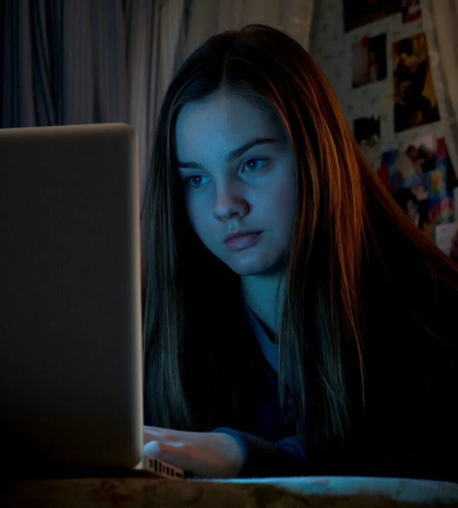 Лиана либерато 2010. Trust фильм 2010. Trust фильм 2010. Лиана либерато доверие. Доверие / trust (2010).