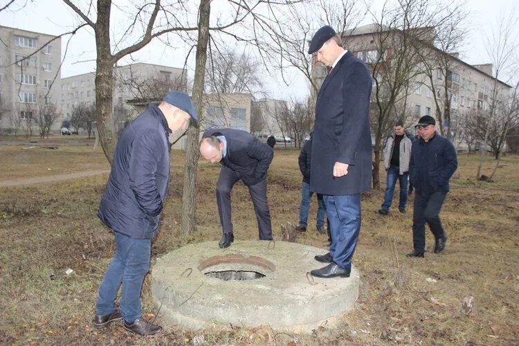 Пл. Площадь строителей благодарный ставропольский край. Г благодарный пл строителей 3. Площадь строителей волгоград. Гостиница квартал благодарный ставропольский край.
